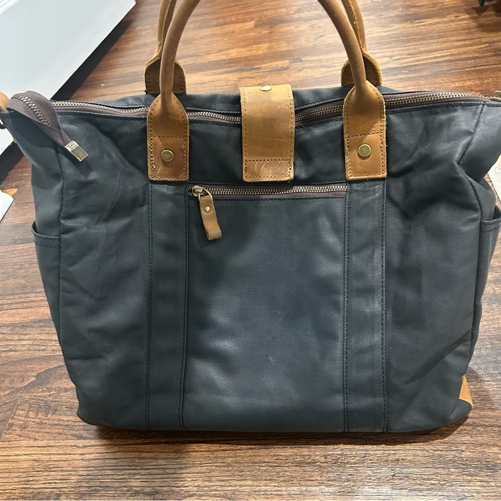 Vaschy High Capacity Laptop Bag - Picture 11 of 14